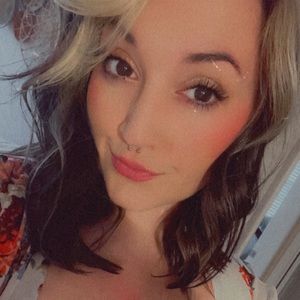 Meet your Posher, Alicia